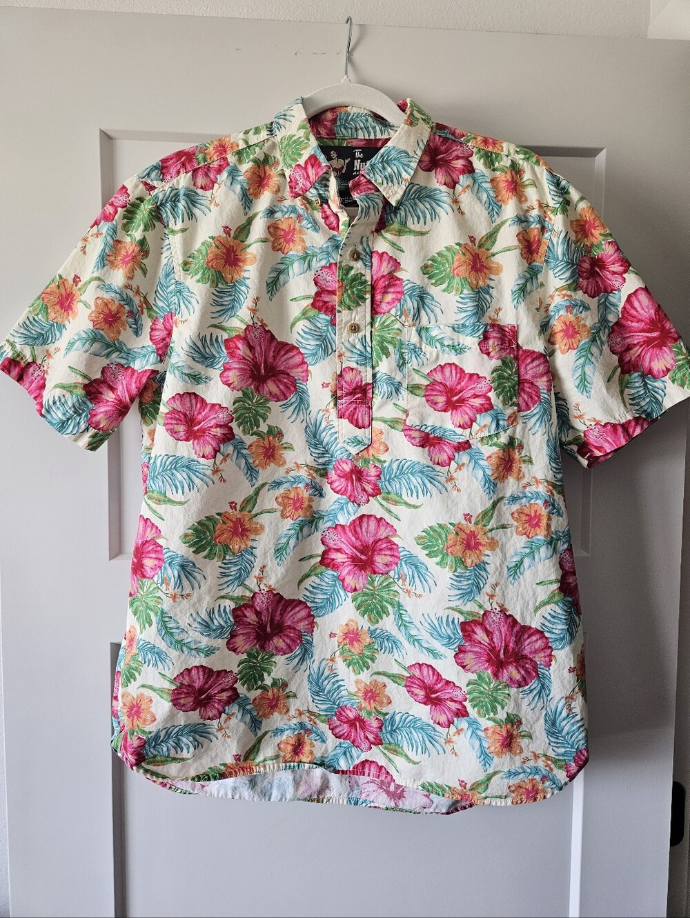 Chubbies The Nutter Men's Popover Hawaiian Shirt Pink Hibiscus Floral Size L